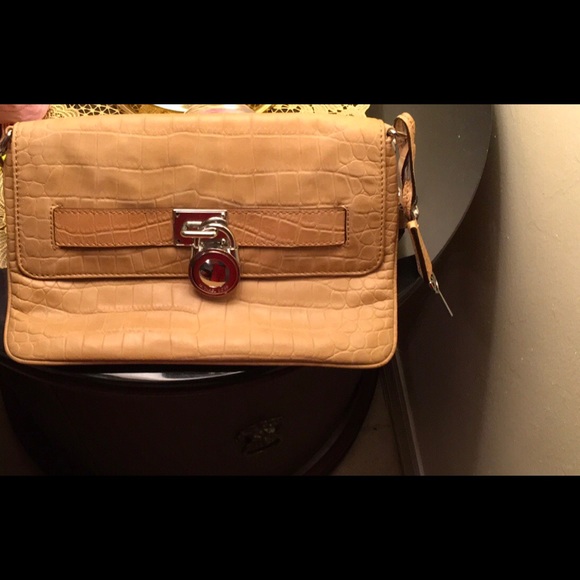 Michael Kors tanish/brown Leather Envelope Shoulder Bag - Picture 13 of 16